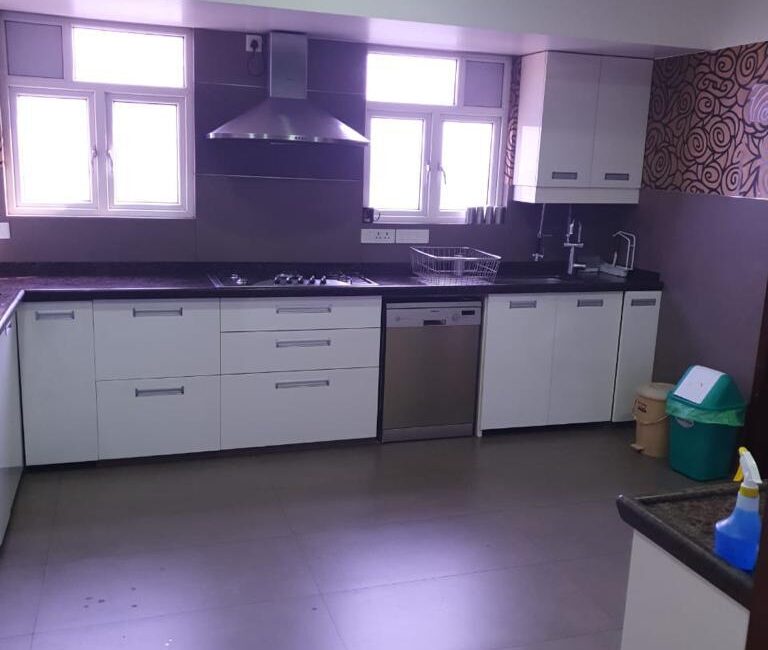 4 bhk at vashi